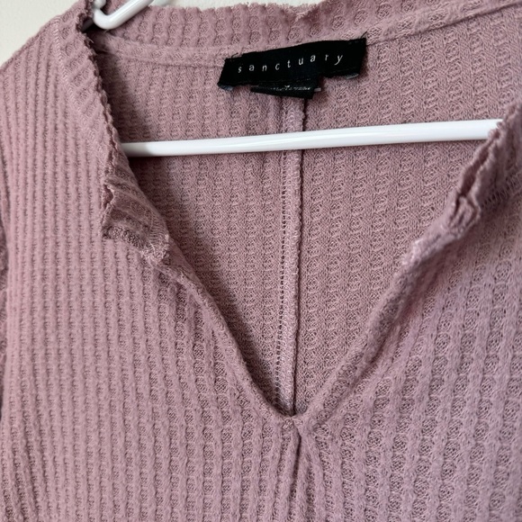Sanctuary Light Pink Waffle Knit Long Sleeve V-Neck Top Size Medium Casual - Picture 2 of 10